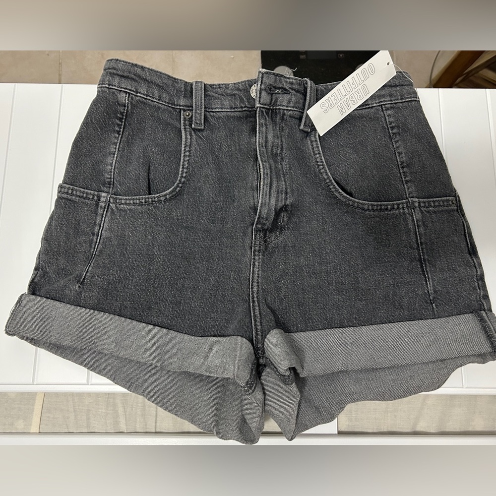 New Gray shorts Size 4